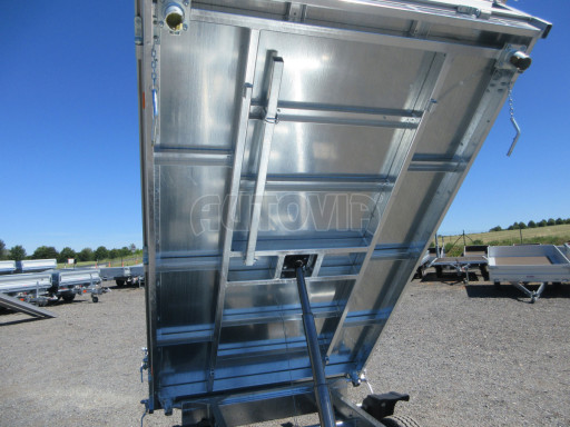 Třístranný sklápěcí přívěs VER 3SKS 2,7T 2,65x1,55/0,30 v elektrice č.24
