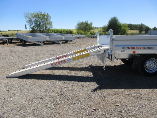 Sklápěcí přívěs VER SK 2,7T 3,05x1,55/0,30 v elektrice č.37