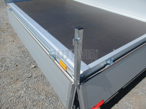 Nebrzděný přívěs s koly pod ložnou plochou ZV 22 750kg N1 2,55x1,55/0,35 zesílená náprava, 10