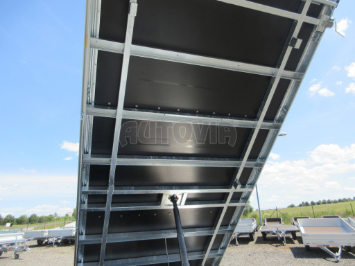 Třístranný sklopný přívěs PHT 3,5T 4,18x2,10/0,35 v elektrice č.27