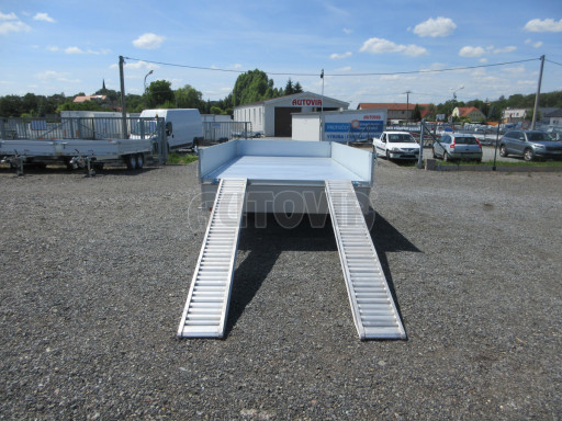 Třístranný sklopný přívěs PHT 3,5T 4,18x2,10/0,35 v elektrice č.46