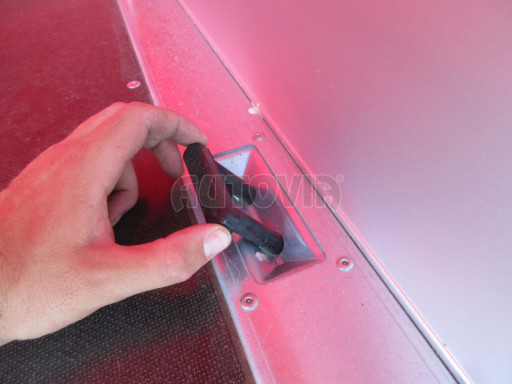 Přívěs za osobní auto VT 26/16 750kg 2,60x1,62/1,35 konstrukce s plachtou č.17