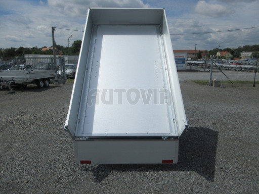 Sklápěcí přívěs DLT 1,3T 2,57x1,48/0,35 ruč, plech podlaha