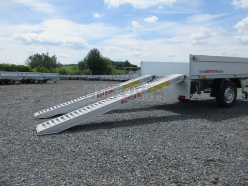 Sklápěcí přívěs DLT 1,3T 2,57x1,48/0,35 ruč, plech podlaha