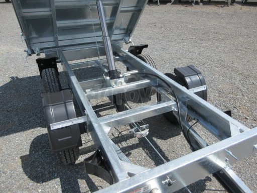Třístranný sklápěč VER 3SKS 2,7T 2,65x1,55/0,30 ruč č.24