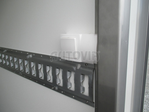 Skříňový přívěs VA 1,3T B1 2,96x1,46/1,47 č.19