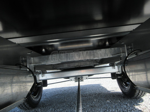 Přívěsný vozík za osobní auto VER 1,35T 2,60x1,51/0,30 č.33