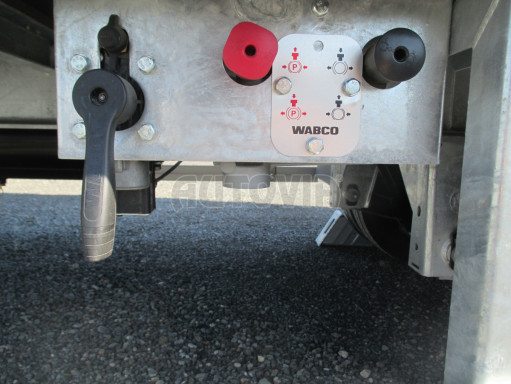 Jednonápravový 18-ti paletový vzduchem brzděný přívěs MD 10T B1 7,40x2,48/2,80 č.29